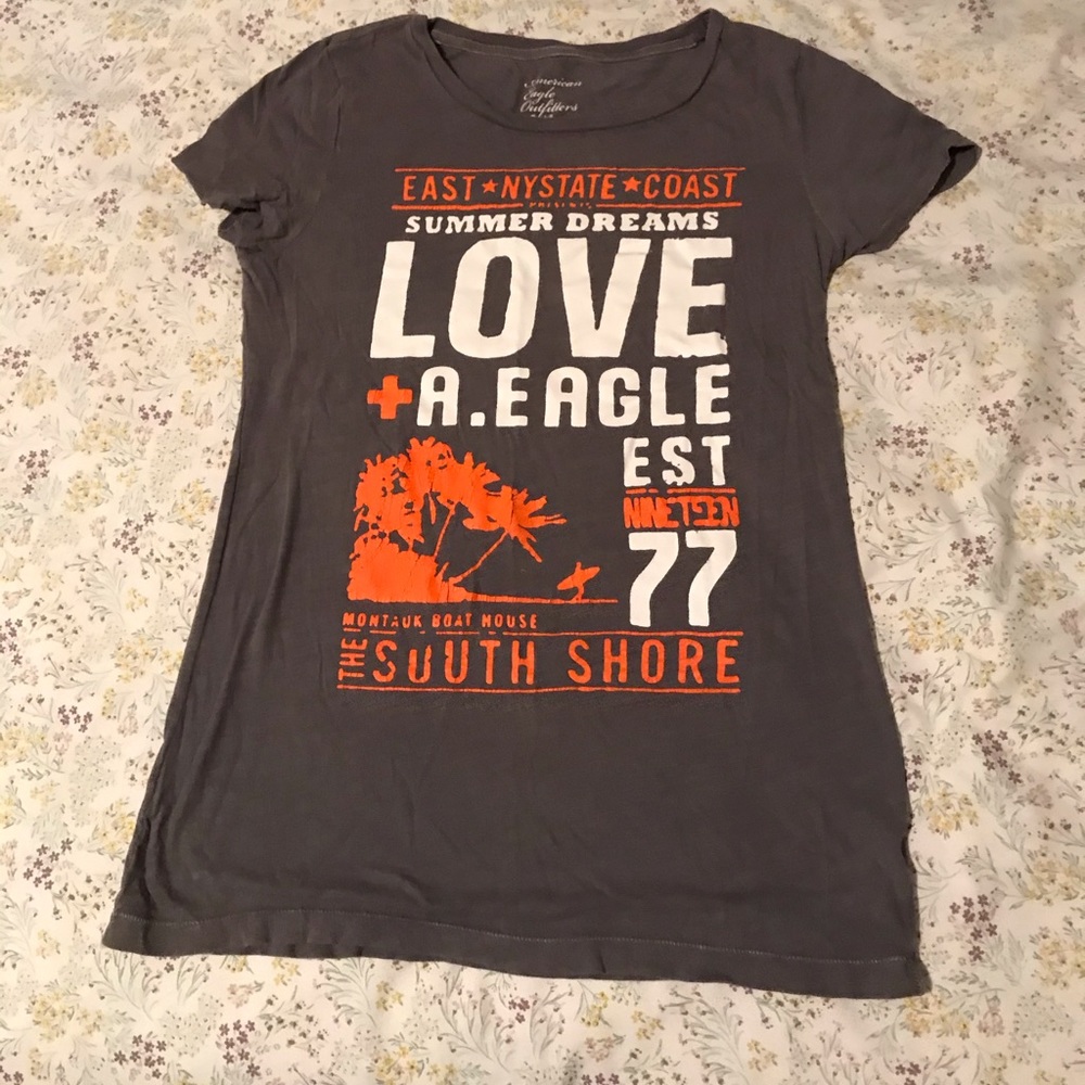American eagle basic tee size large